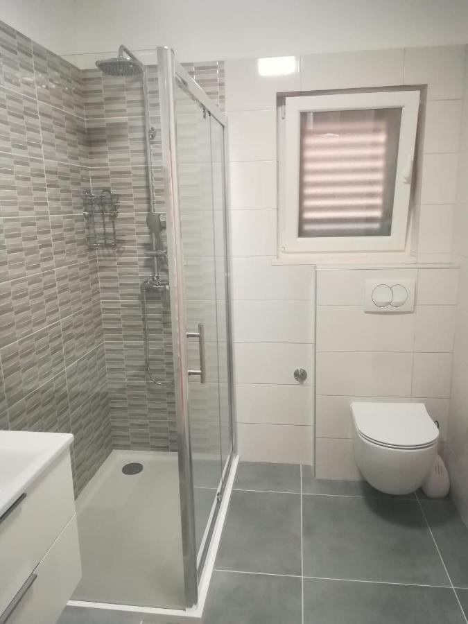 Apartments Vukas Λομπάρδα Εξωτερικό φωτογραφία